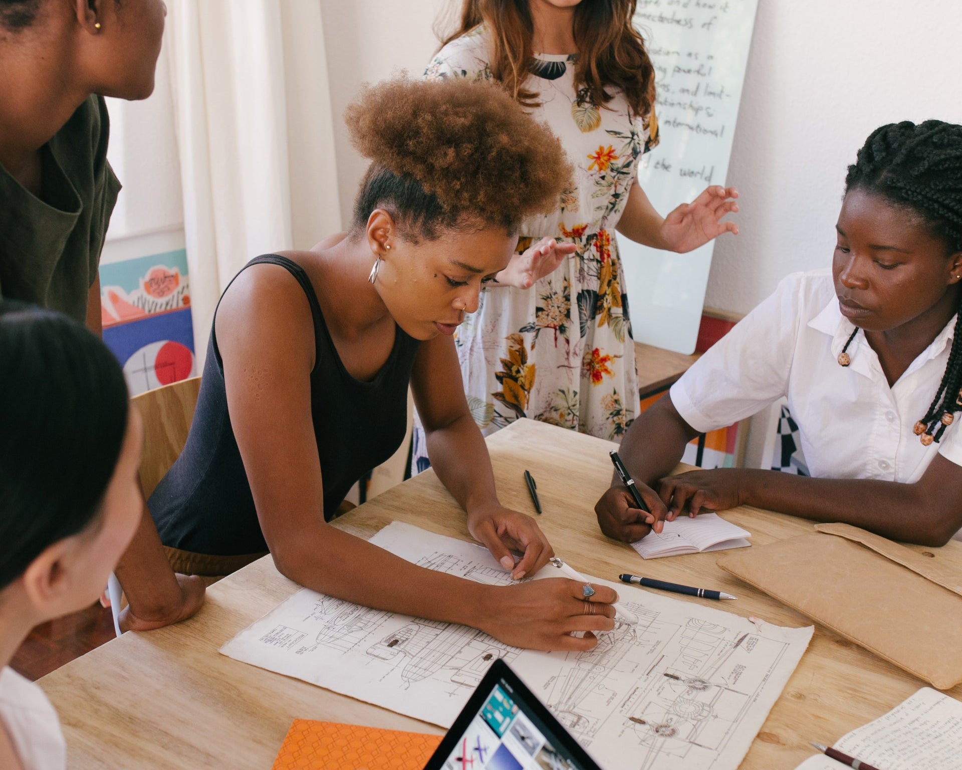 5 Business We're Supporting During Small Business Saturday